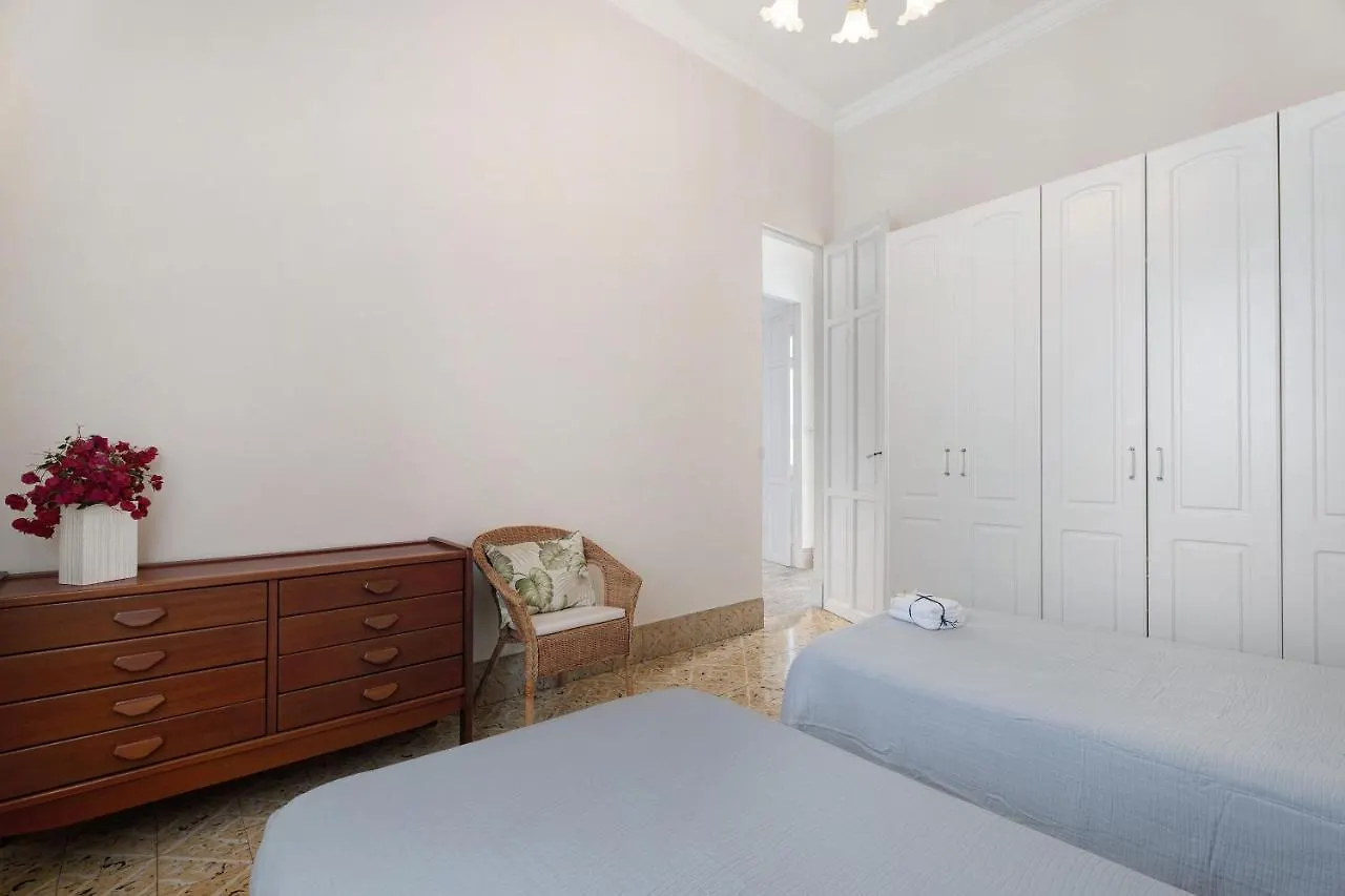 Villa Vista Alegre 22 A El Paso